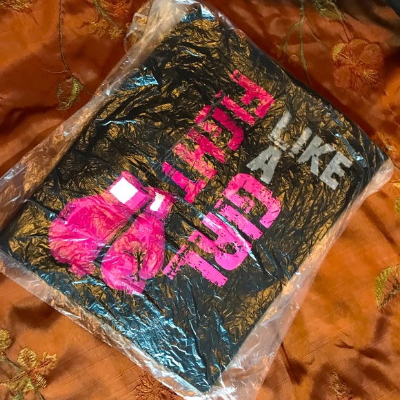 Shirt (raw edge sleeveless) Fight Like a Girl,  Women’s Size Medium - Picture 10 of 10